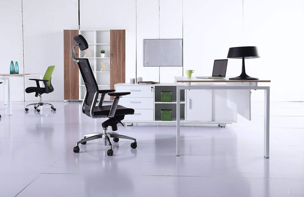 辦公家具磕碰了怎么辦？